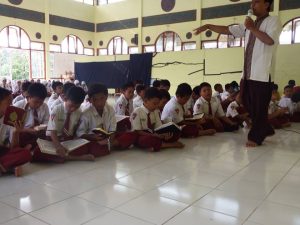 KEGIATAN TILAWATIL QUR'AN MI